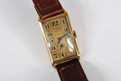 null FLEURUS Geneva 

Rectangular 18K yellow gold watch, case 750/00

Gross weight...