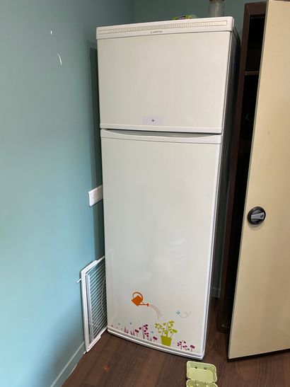 Réfrigérateur

(ancien modèle)