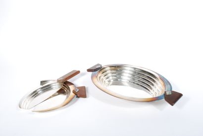 null Christofle 

Set of silver plated metal, wooden handles, including oval bread...