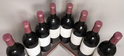  8 bouteilles Château LARMANDE - Saint Emilion Grand cru 1985 
2 base goulot 
 
Nous...