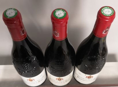 null 3 bouteilles CHATEAUNEUF DU PAPE - Domaine de BEAURENARD 

1 de 1993, 2003 et...