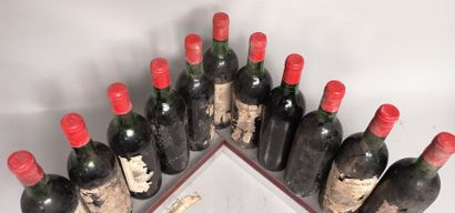 null 11 bouteilles Château VACHON - Saint Emilion Gc A VENDRE EN L'ETAT 1973