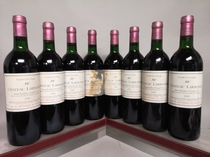 null 8 bouteilles Château LARMANDE - Saint Emilion Grand cru 1988

Etiquettes légèrement...