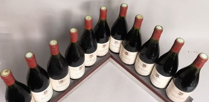 null 11 bouteilles SANTENAY - SAVOUR club 1989 

Etiquettes légèrement tachées. 

NIveaux...