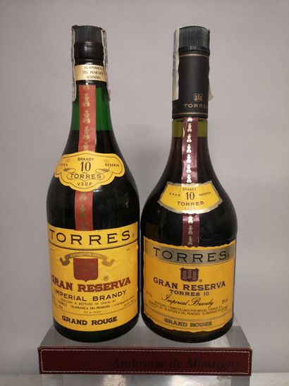 2 bouteilles ESPAGNE -BRANDY Impérial 