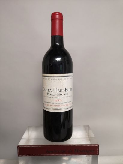 null 1 bouteille Château HAUT BAILLY - Gc Graves 1990

Etiquette légèrement tachée....