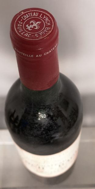 null 2 bouteilles Château LYNCH BAGES - 5e Gcc Pauillac 1992

Etiquette légèrement...