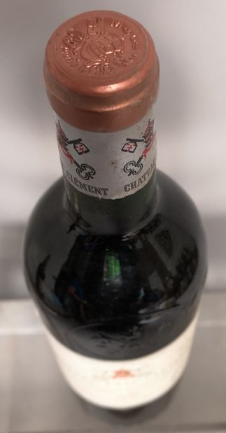 null 1 bouteille Château PAPE CLEMENT - Gc Graves 1990

Etiquette légèrement tac...