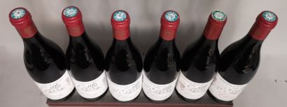 null 6 bouteilles CHINON - Domaine des BOUQUERRIES 1990 

Etiquettes légèrement tachées....