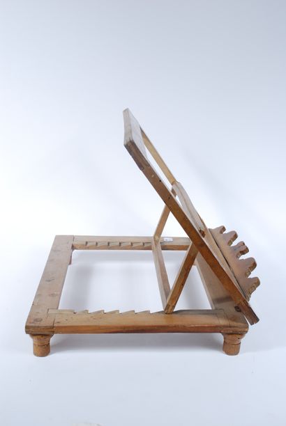 null Petit pupitre de table en bois, dépliable et ajustable

29 x 39 cm environ