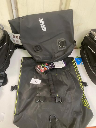 null Lot de bagagerie dont BAGSTER, SHAD, GIVI, SPARCO (14 pièces)