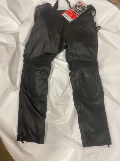 null Pantalon cuir IXS taille 58 (399€)