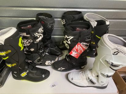 null 7 bottes motocross pour pièces Alpinestars Scott Fox (impossible de faire une...