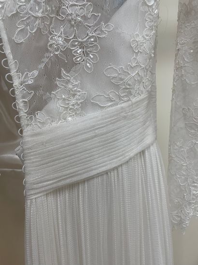 null * Robe de mariée AIRE BEACH WEDDING modèle XENO

Taille : 42

Prix de vente...