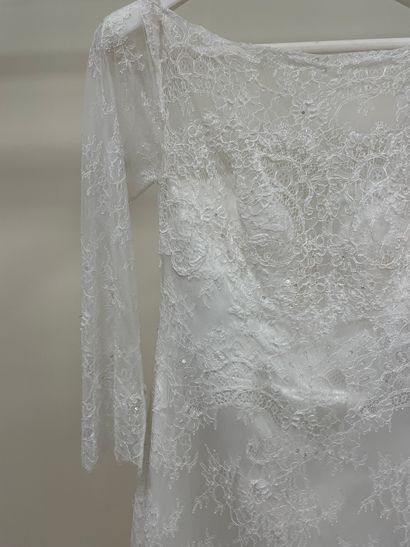 null * Robe de mariée ALMA modèle RIMEL

Taille : 42

Prix de vente : 2385 € TTC