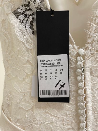 null * Robe de mariée ROSA CLARA COUTURE modèle PELAYO

Taille : 38

Prix de vente...