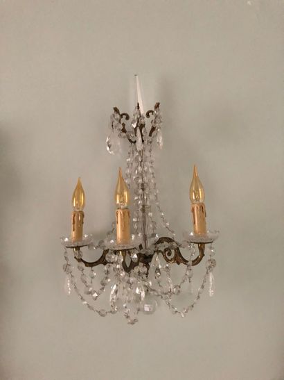 null * Lot including a gilt bronze chandelier with eight arms of light and a pair...