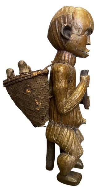null Lot Arts Premiers and civilizations including : 

- Head of puppet in lacquered...