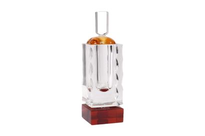 null SAINT-LOUIS 

Bottle "Eau de Saint-Louis 1997" in red, orange and colorless

H....