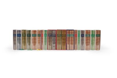 null Editions La Pléiade 

20 volumes dans les emboitages état neuf : Marcel Aymé,...