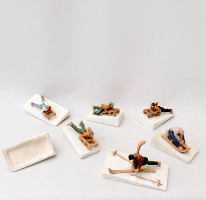 null Roger FILSJEAN (1912-2006) 

Seven figurines in glazed terra cotta representing...