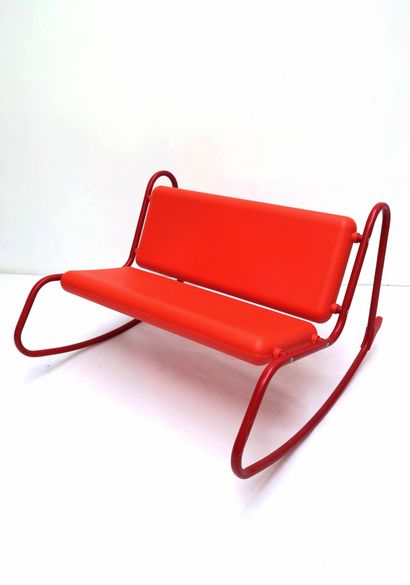null Louise HEDERSTORM for IKEA, PS collection

Rocking bench in plastic and red...