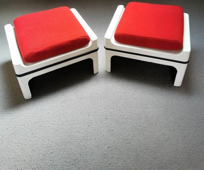 null In the taste of Marc HELD for PRISUNIC

Pair of stools in white fiberglass,...