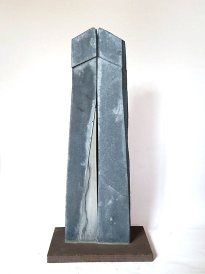 null Jean-Jacques ARGEYROLLES (born in 1954)

Totem

Slate on metal base

H. 76 cm...