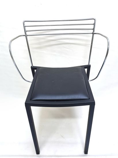null Pascal MOURGUE (1943-2014) for FERMOB

Armchair, Piccolo model, in black metal...