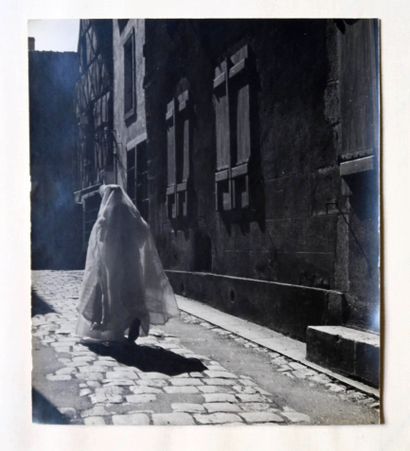 null Ensemble comprenant six photographies vintage en noir et blanc

G.ORT Clamecy...