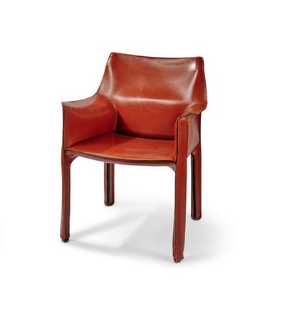 null Mario BELLINI (Né en 1935) CASSINA
Fauteuil CAB 413 - Y3 en cuir fauve (usures,...