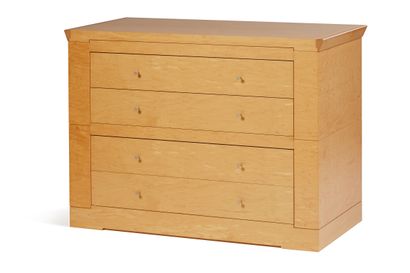 null GIORGETTI 
Chest of drawers in maple veneer, opening with four drawers
85 x...
