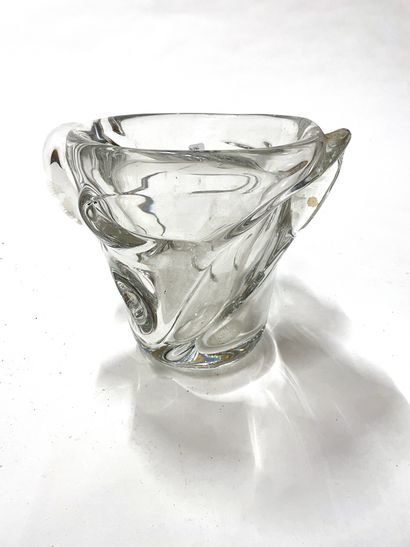 Vase en cristal 

H. 26 cm