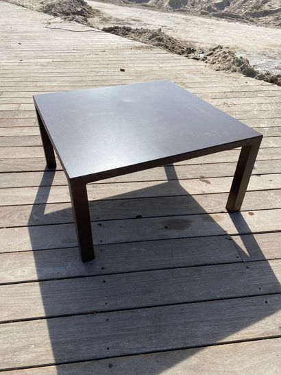 null 4 tables basses carrées d'extérieur en métal

42 x 80 x 80 cm