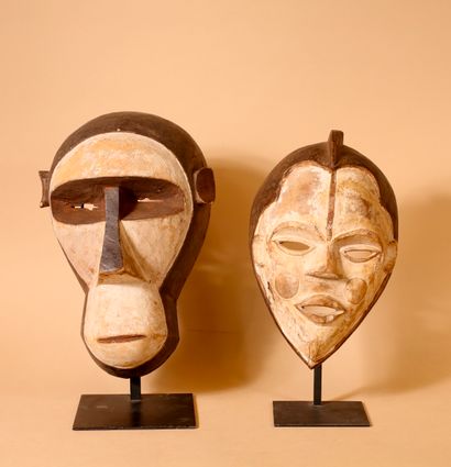Congo
Masque facial de style Lega en bois...