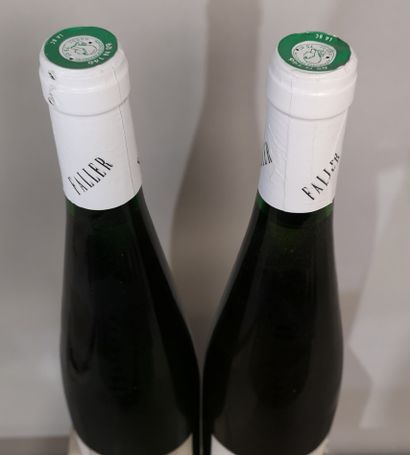 null 2 bottles ALSACE Grand Cru Riesling Geisberg - R. FALLER Fils - 2002
Slightly...