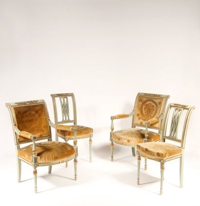null Paire de fauteuils et paire de chaises en bois peint vert garni de tissu marron...