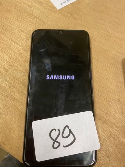 null * Téléphone portable SAMSUNG galaxy a50 pas de mdp Frais de port : 15 € TTC