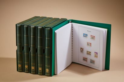 null Collection de timbres de Monaco en 10 volumes de 1885 à 2014 (postes, poste...