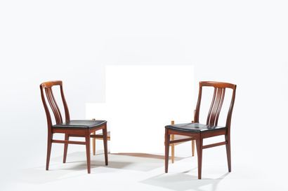 null Paire de chaises style scandinave bois exotique assise en skaï 
86 x 47 x 45...