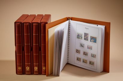 null Collection de timbres divers en 31 volumes tous pays dont Nation-Unies, DOM-TOM...