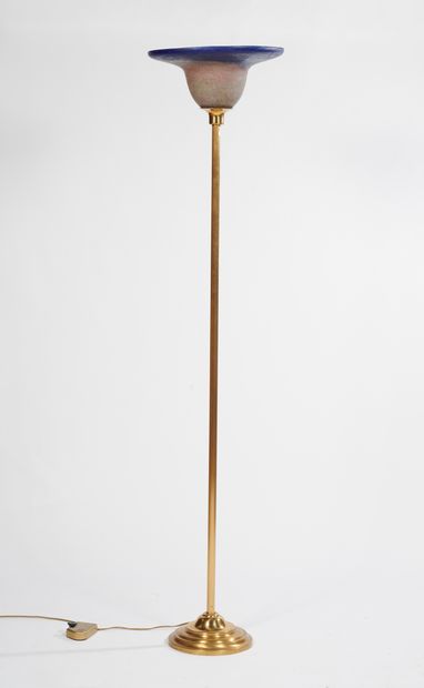 null Floor lamp with gilded brass central shaft topped by a pâte de verre basin 
H....