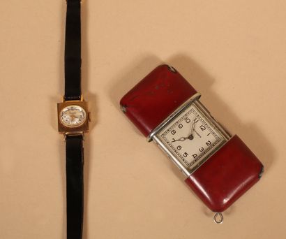 null Lot comprenant : montre bracelet de dame, boitier en or jaune 18K 750/000 (Poids...