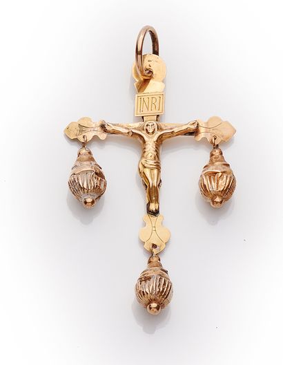 Cross in yellow gold from Le Puy, double-faced...