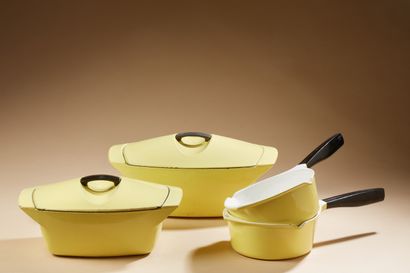 null Raymond LOEWY (1893-1986) for Le Creuset
A set in yellow-enameled cast-iron,...