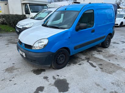 null CTTE RENAULT Kangoo FOURGON de couleur bleu 
Carburant : GO 
Puissance Administrative...