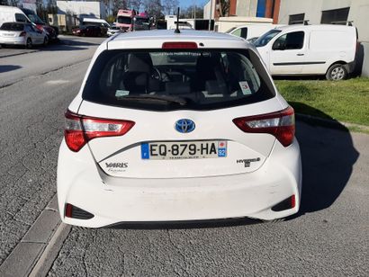 null VP TOYOTA YARIS HYBRID CI de couleur blanc 
Carburant : EH 
Puissance Administrative...