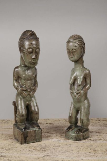 Deux statuettes École du XXe siècle.
DEUX STATUETTES inspirées de la sculpture Baoulé...