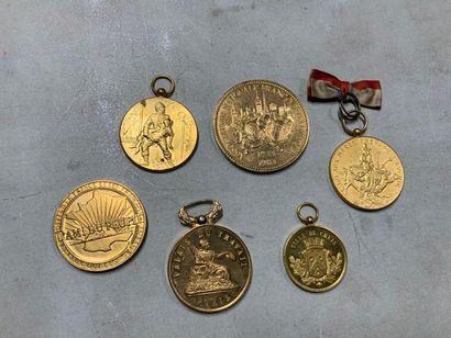 ENSEMBLE de 6 médailles en bronze ou cuivre...