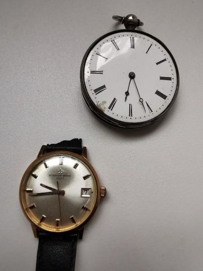 null [Horlogerie]. LOT de deux montres: 
-ETERNA MATIC 1000 en métal et métal doré...